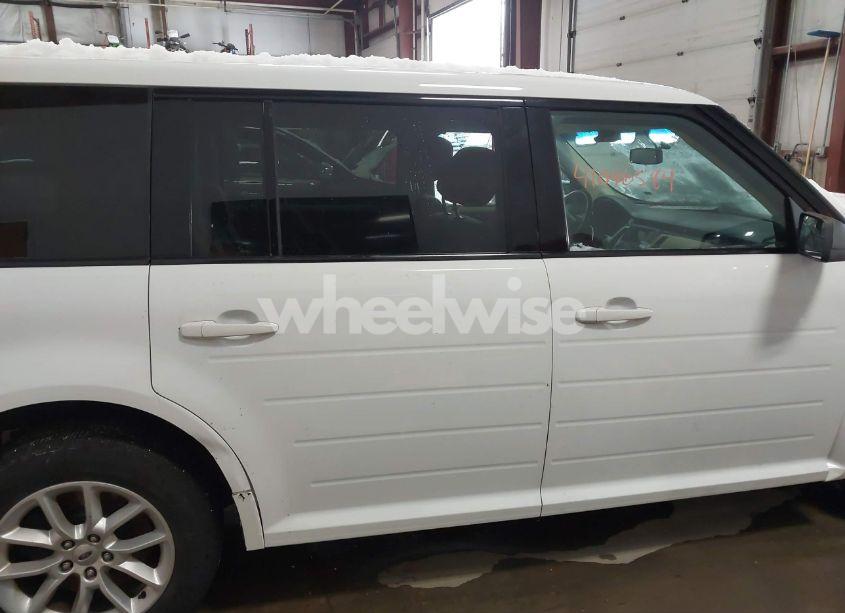 Photo 13 of 2019 Ford Flex SE (VIN 2FMGK5B87KBA16749)