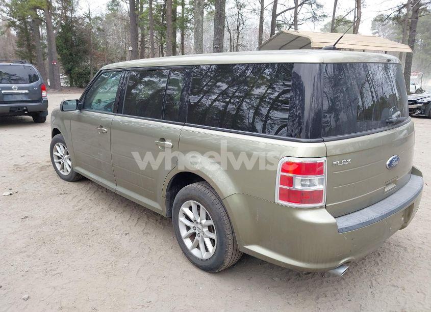 Photo 3 of 2013 Ford Flex SE (VIN 2FMGK5B88DBD22135)