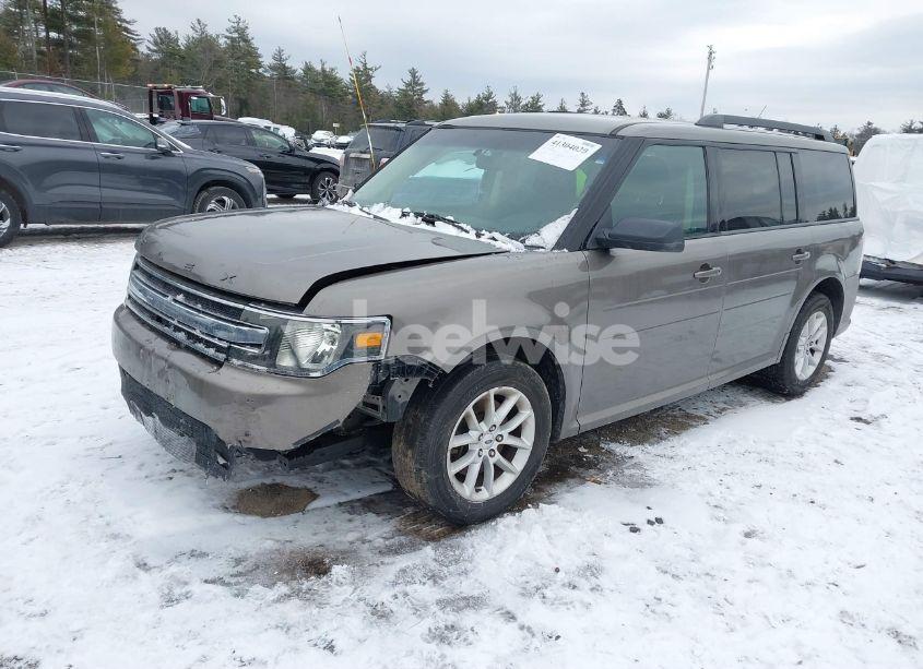 Photo 2 of 2013 Ford Flex SE (VIN 2FMGK5B88DBD27898)