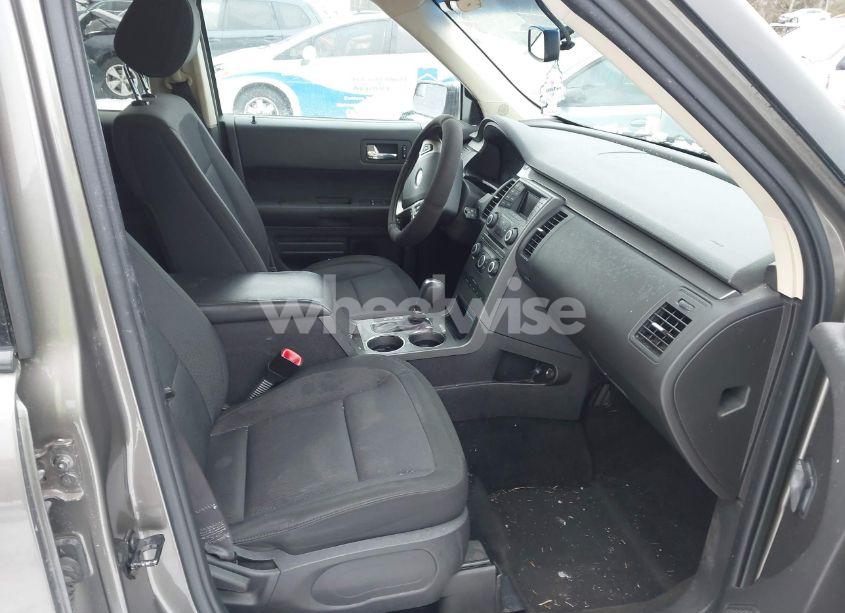 Photo 5 of 2013 Ford Flex SE (VIN 2FMGK5B88DBD27898)