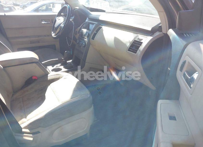 Photo 5 of 2014 Ford Flex SE (VIN 2FMGK5B88EBD07653)