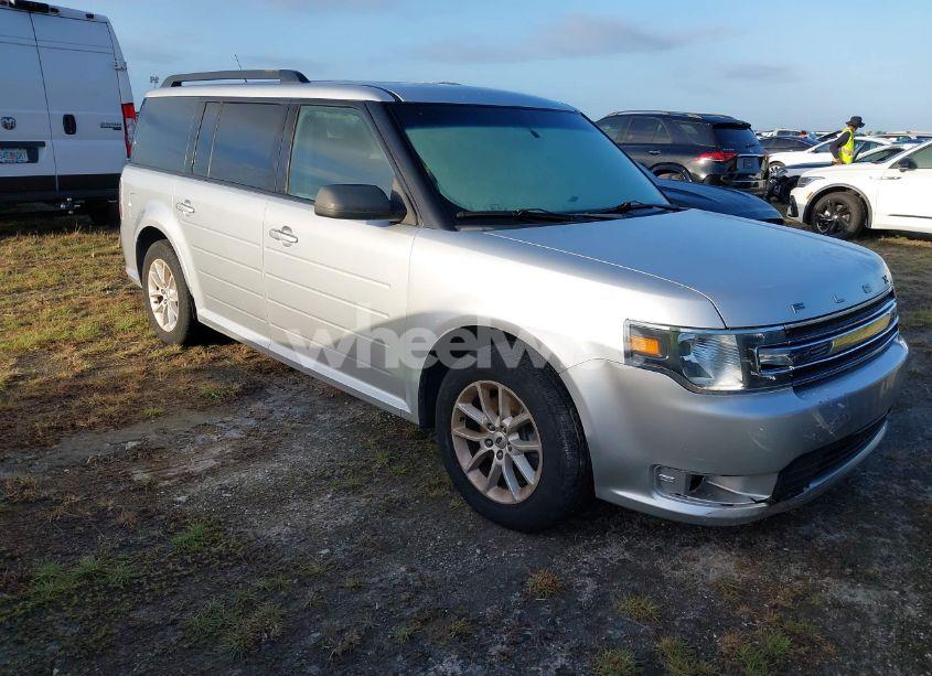 2019 Ford Flex SE (VIN 2FMGK5B88KBA24133) main photo