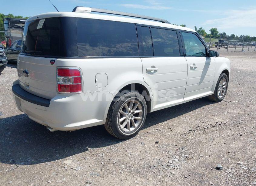 Photo 4 of 2013 Ford Flex SE (VIN 2FMGK5B8XDBD18085)