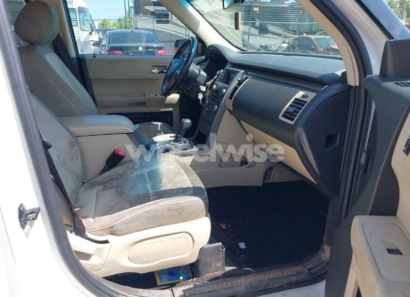 Photo 5 of 2013 Ford Flex SE (VIN 2FMGK5B8XDBD18085)