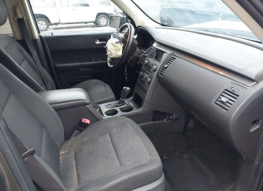 Photo 5 of 2014 Ford Flex SE (VIN 2FMGK5B8XEBD16872)