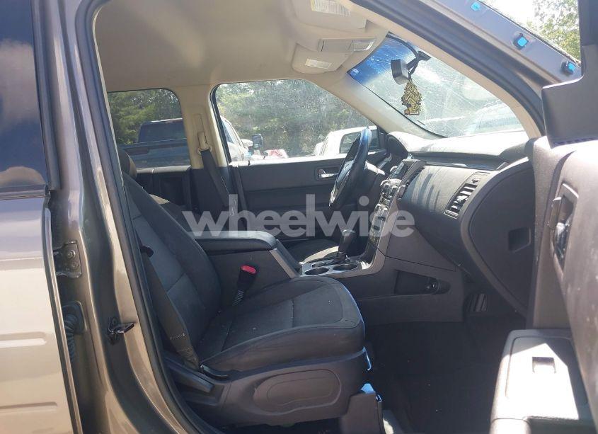 Photo 5 of 2014 Ford Flex SE (VIN 2FMGK5B8XEBD33963)