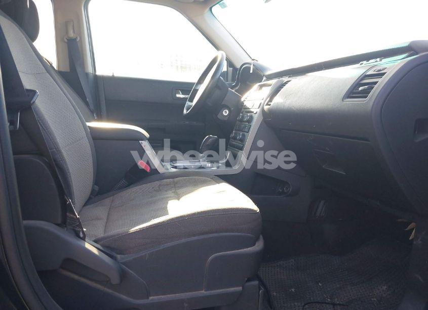 Photo 5 of 2011 Ford Flex SE (VIN 2FMGK5BC0BBD11924)