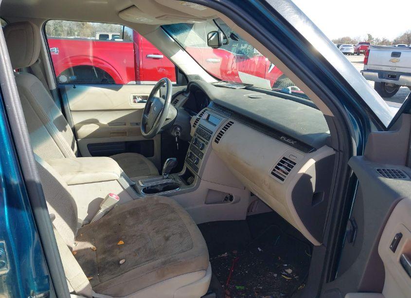 Photo 5 of 2011 Ford Flex SE (VIN 2FMGK5BC2BBD11312)