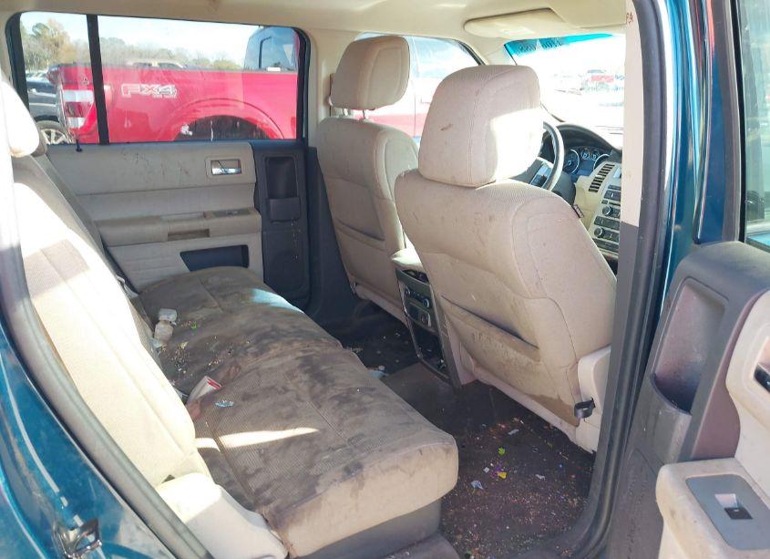 Photo 8 of 2011 Ford Flex SE (VIN 2FMGK5BC2BBD11312)