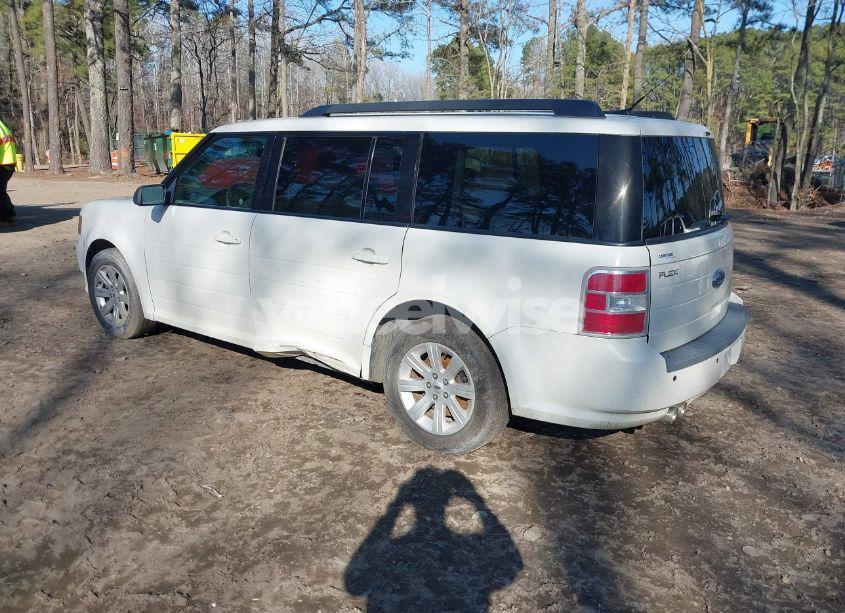Photo 3 of 2011 Ford Flex SE (VIN 2FMGK5BC5BBD26306)