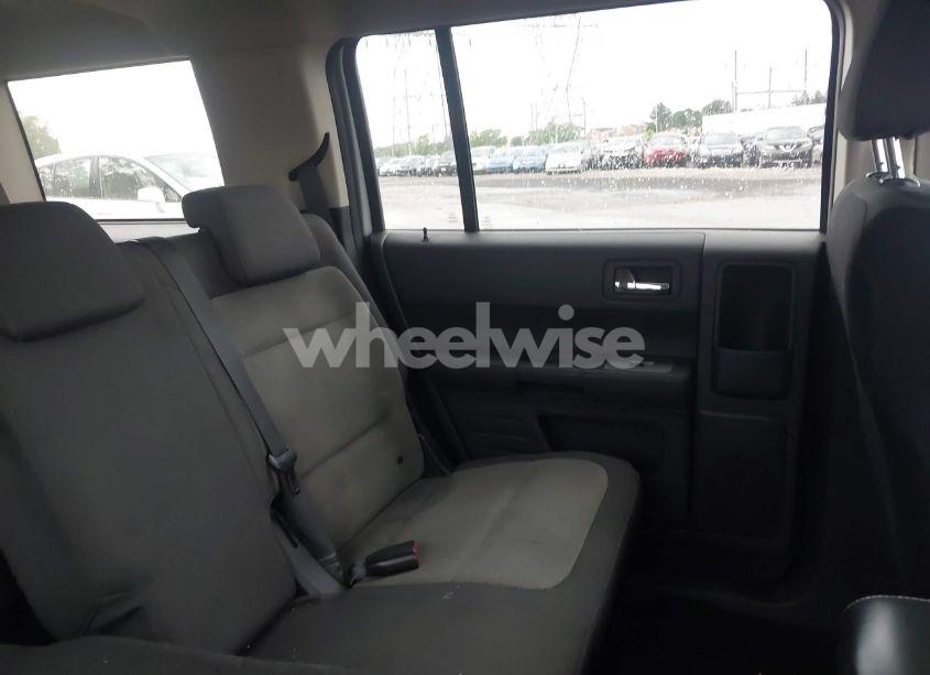 Photo 8 of 2011 Ford Flex SE (VIN 2FMGK5BC5BBD28900)
