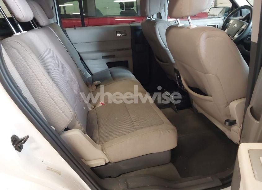 Photo 7 of 2011 Ford Flex SE (VIN 2FMGK5BC6BBD19722)