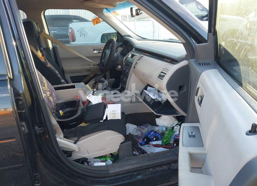 Photo 5 of 2010 Ford Flex SE (VIN 2FMGK5BC7ABA39077)