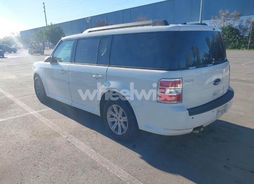 Photo 3 of 2011 Ford Flex SE (VIN 2FMGK5BC7BBD13640)