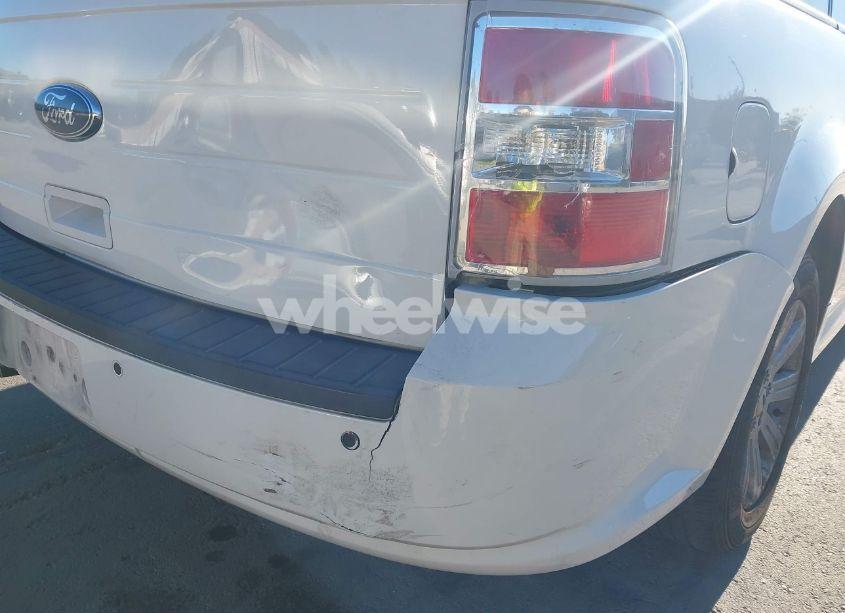 Photo 6 of 2011 Ford Flex SE (VIN 2FMGK5BC7BBD13640)