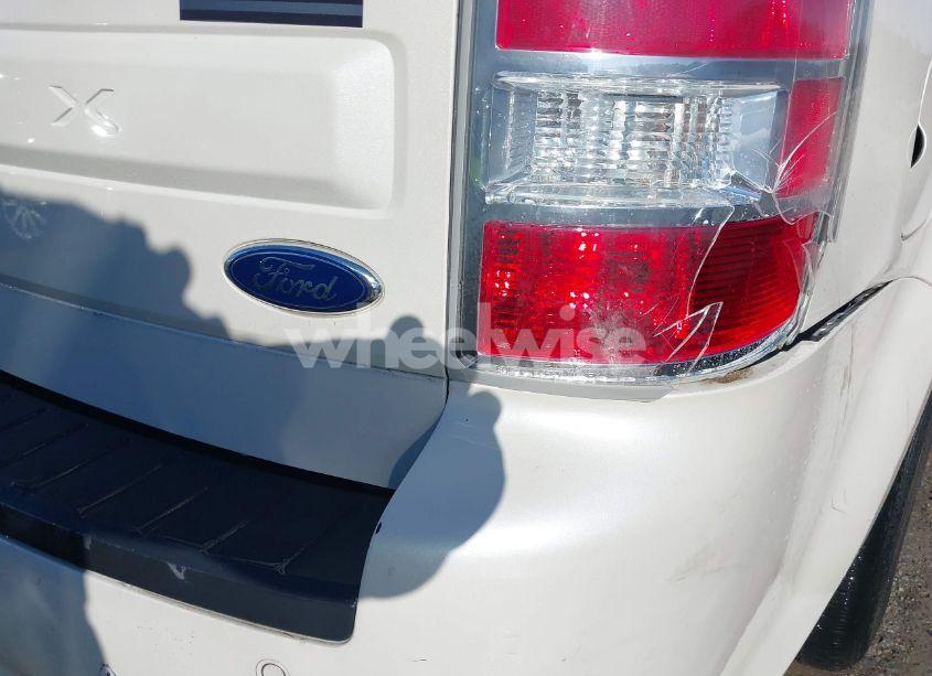 Photo 18 of 2014 Ford Flex SEL (VIN 2FMGK5C80EBD09671)