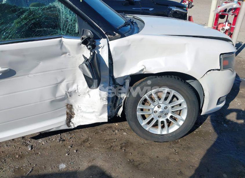 Photo 6 of 2014 Ford Flex SEL (VIN 2FMGK5C80EBD09671)