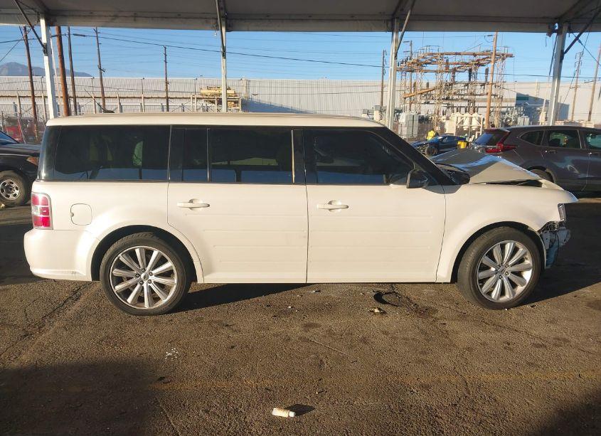 Photo 13 of 2014 Ford Flex SEL (VIN 2FMGK5C81EBD41108)