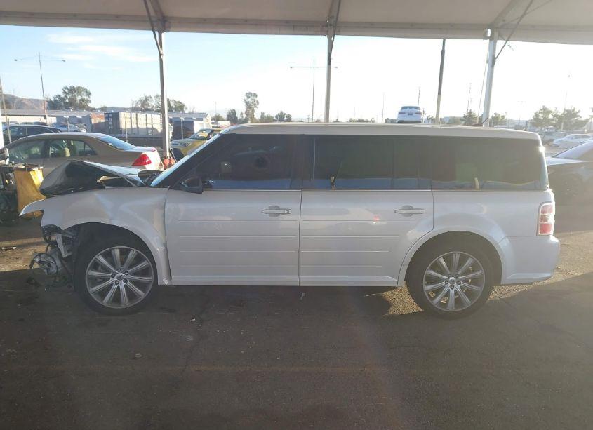 Photo 14 of 2014 Ford Flex SEL (VIN 2FMGK5C81EBD41108)