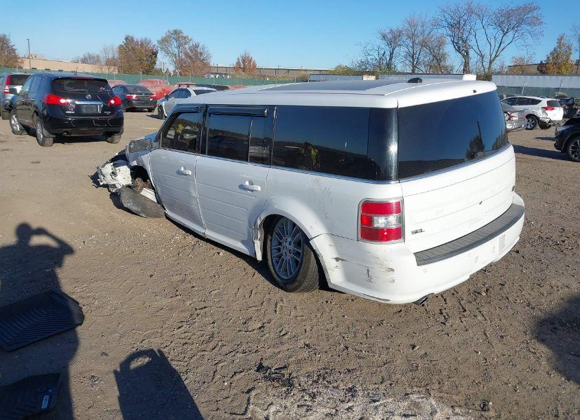 Photo 3 of 2014 Ford Flex SEL (VIN 2FMGK5C86EBD33022)