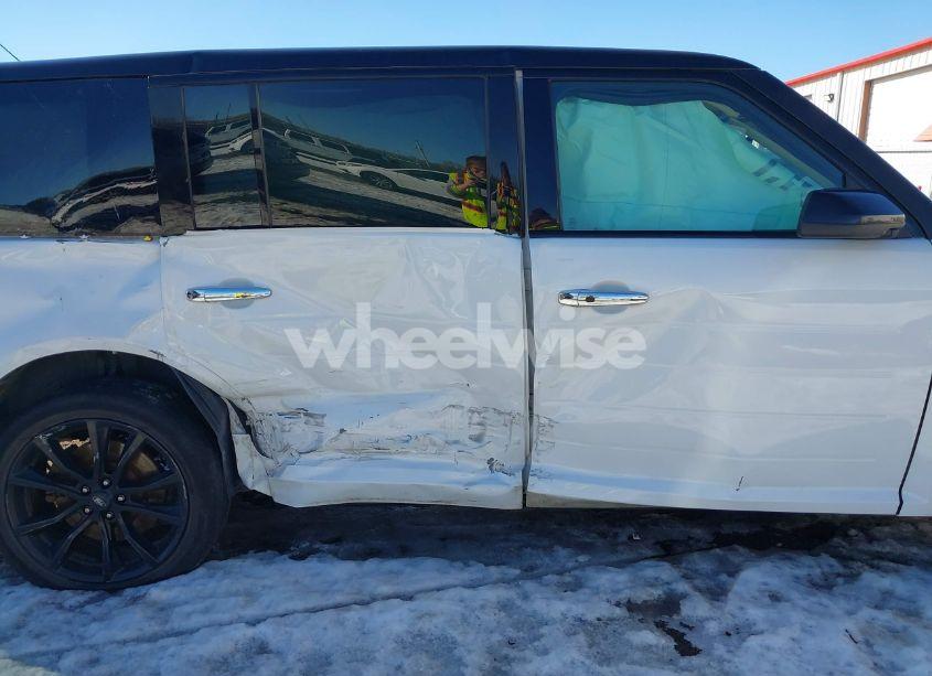 Photo 6 of 2019 Ford Flex SEL (VIN 2FMGK5C86KBA02338)
