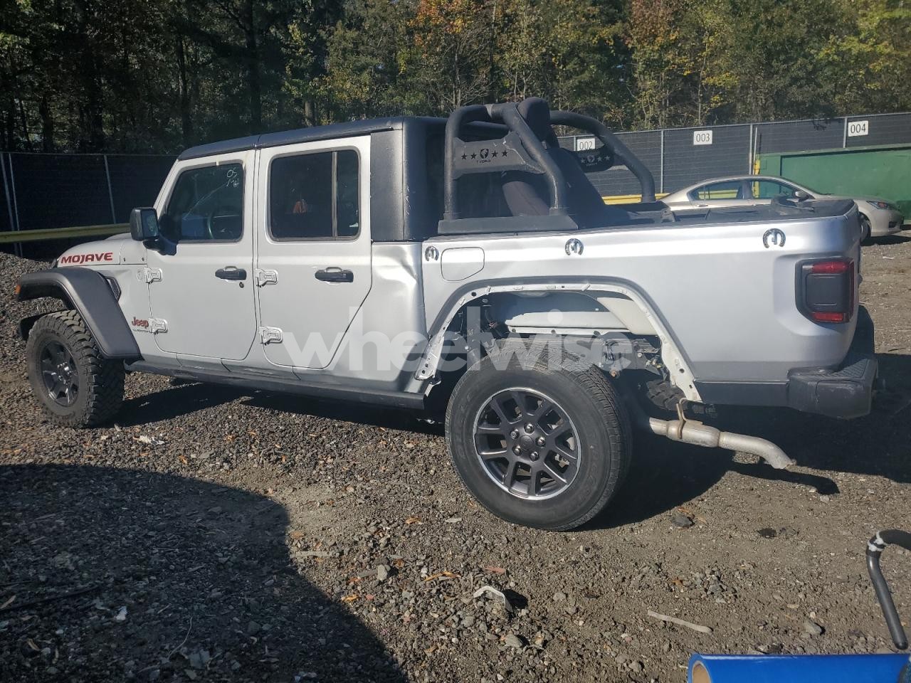Photo 2 of 2023 JEEP GLADIATOR MOJAVE N/A (VIN 2FMGK5C87HBA03846)