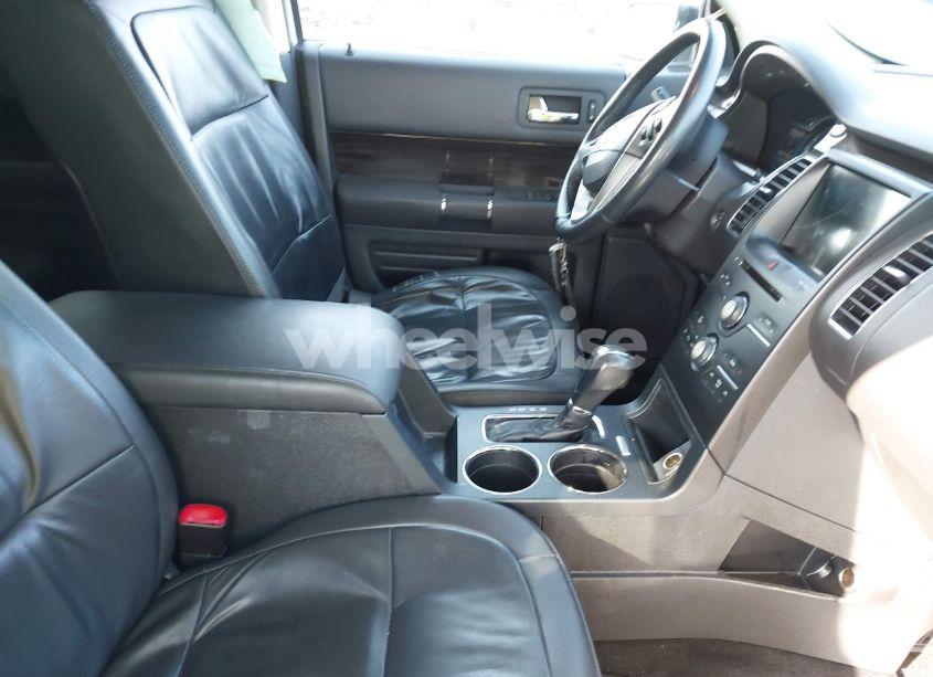 Photo 5 of 2019 Ford Flex SEL (VIN 2FMGK5C88KBA10375)