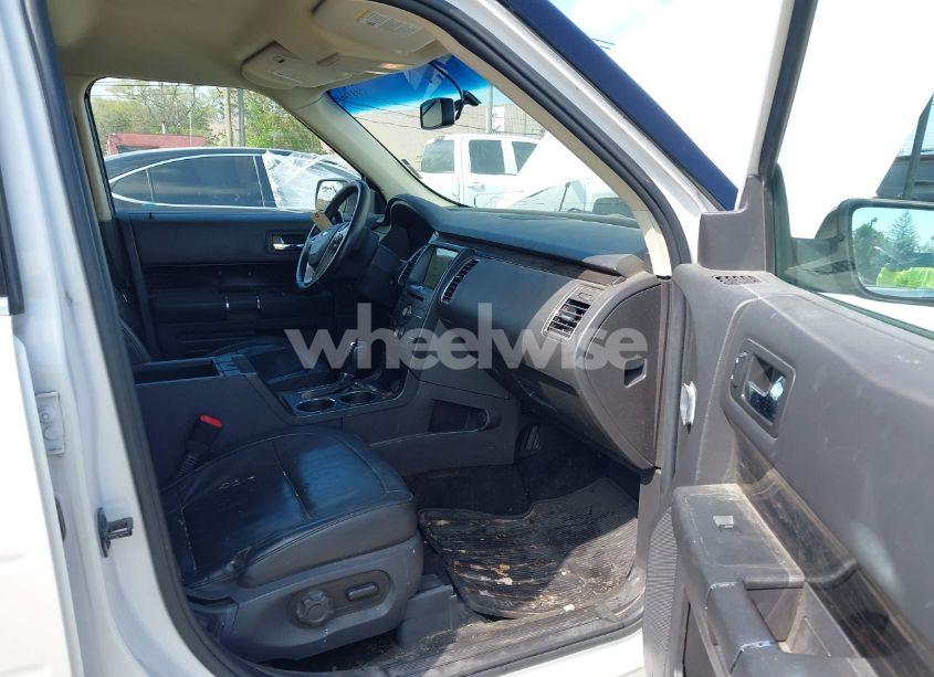 Photo 5 of 2016 Ford Flex SEL (VIN 2FMGK5C8XGBA21885)