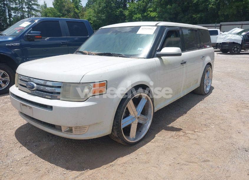Photo 2 of 2010 Ford Flex SEL (VIN 2FMGK5CC2ABA25005)