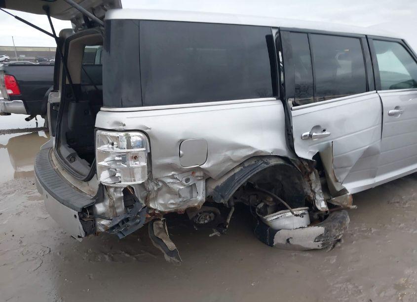 Photo 6 of 2010 Ford Flex SEL (VIN 2FMGK5CC8ABD02093)