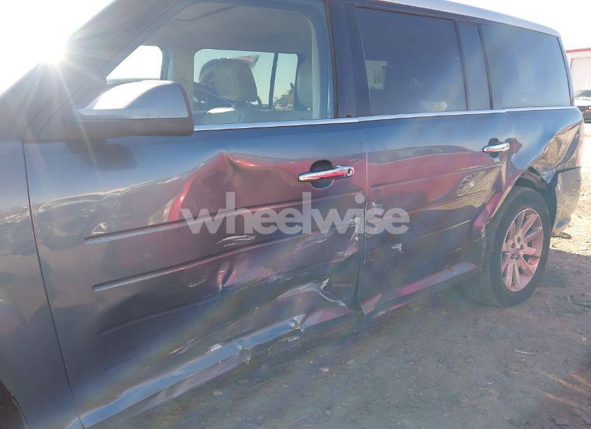 Photo 6 of 2010 Ford Flex SEL (VIN 2FMGK5CCXABA62786)