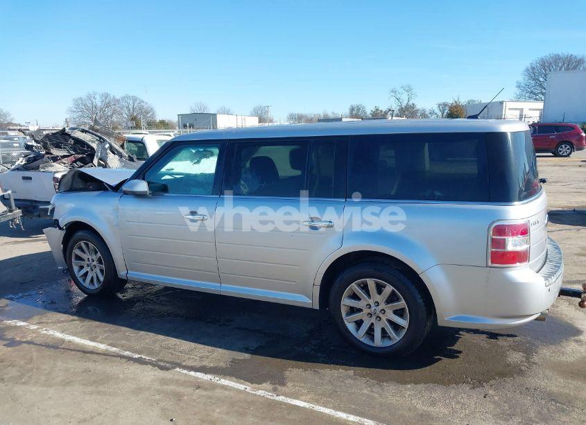 Photo 14 of 2010 Ford Flex SEL (VIN 2FMGK5CCXABA67440)