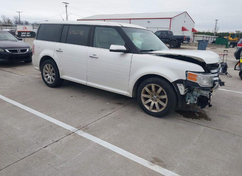 2010 Ford Flex LIMITED (VIN 2FMGK5DC5ABD01840) main photo
