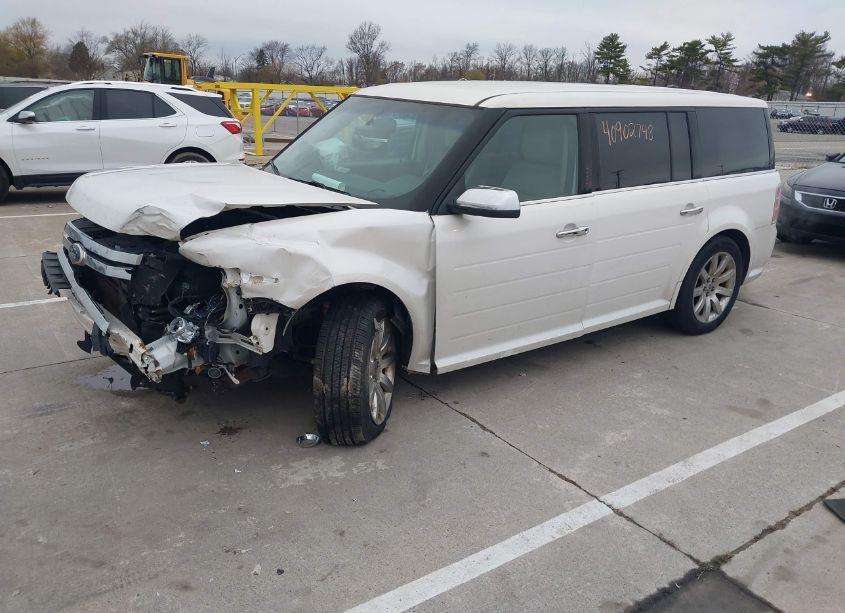 Photo 2 of 2010 Ford Flex LIMITED (VIN 2FMGK5DC5ABD01840)