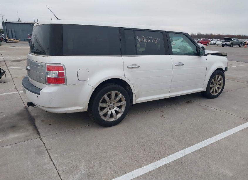 Photo 4 of 2010 Ford Flex LIMITED (VIN 2FMGK5DC5ABD01840)