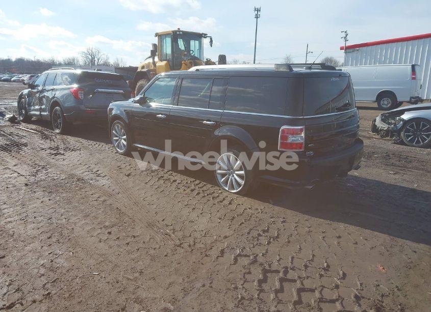 Photo 3 of 2019 Ford Flex SEL (VIN 2FMHK6C81KBA02984)