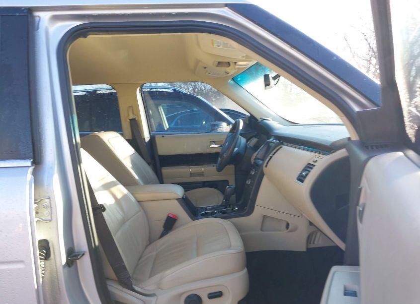 Photo 5 of 2019 Ford Flex SEL (VIN 2FMHK6C82KBA14142)