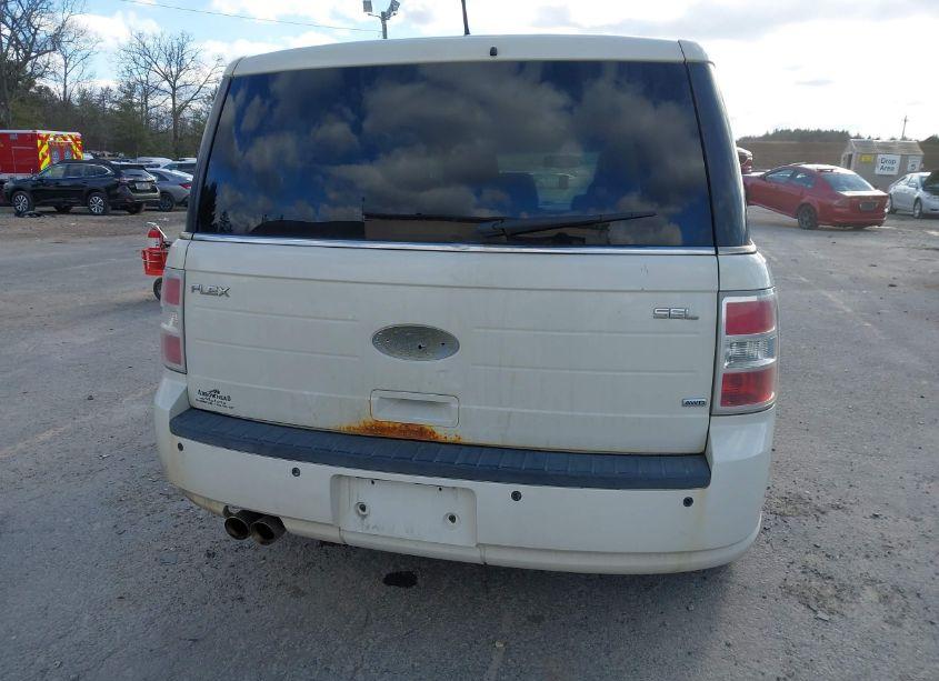 Photo 6 of 2010 Ford Flex SEL (VIN 2FMHK6CC9ABB21434)