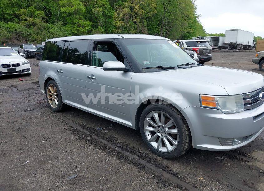 Photo 6 of 2010 Ford Flex SEL (VIN 2FMHK6CT4ABA63202)