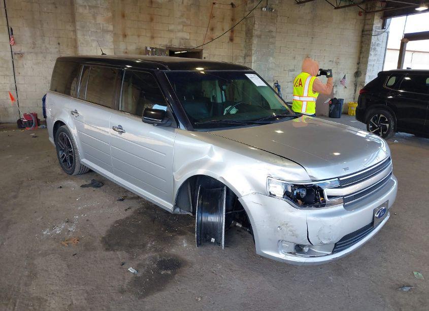 2014 Ford Flex LIMITED (VIN 2FMHK6D82EBD20678) main photo
