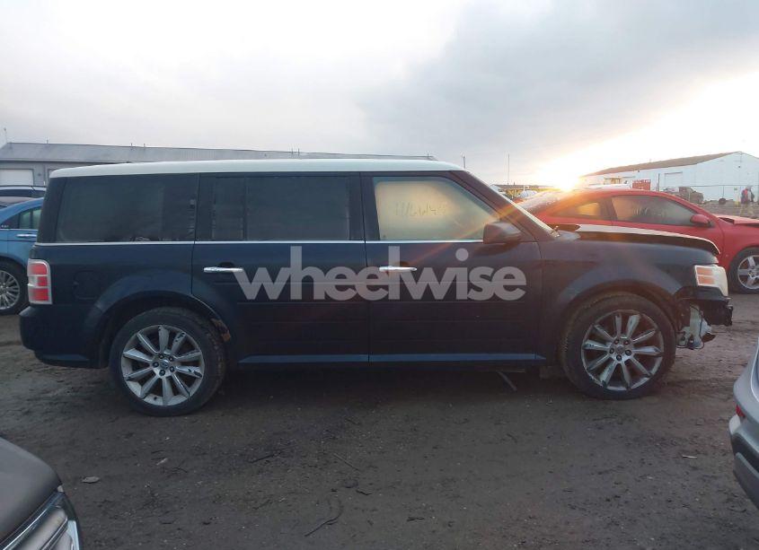 Photo 14 of 2010 Ford Flex LIMITED (VIN 2FMHK6DC4ABA13642)