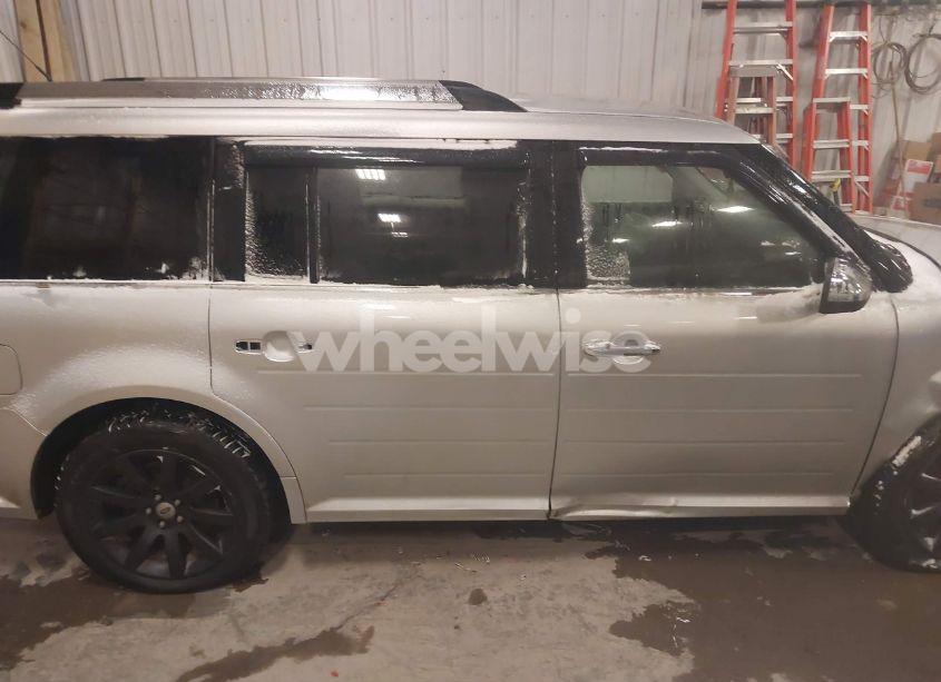 Photo 13 of 2010 Ford Flex LIMITED (VIN 2FMHK6DC8ABA81300)