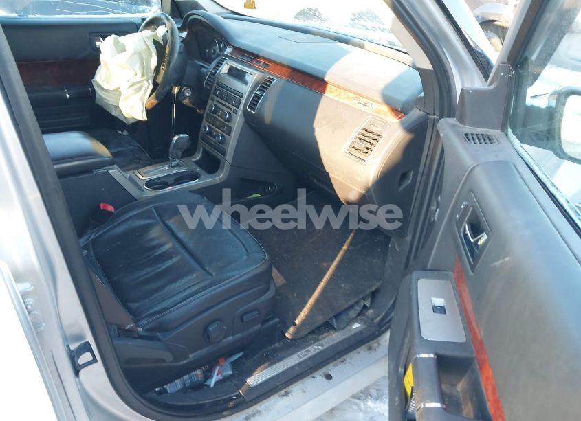 Photo 5 of 2010 Ford Flex LIMITED (VIN 2FMHK6DC8ABA81300)