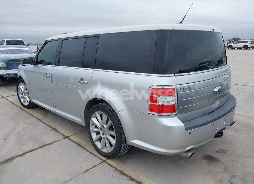Photo 3 of 2010 Ford Flex LIMITED (VIN 2FMHK6DT6ABA70411)