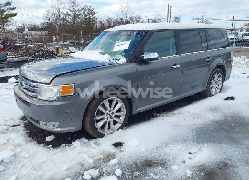 Photo 2 of 2010 Ford Flex LIMITED (VIN 2FMHK6DT7ABA54119)