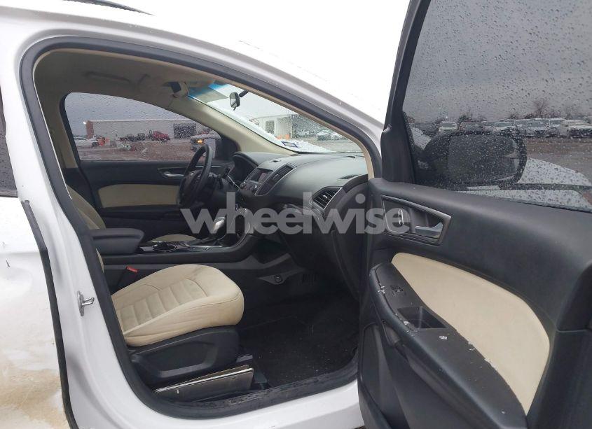 Photo 5 of 2016 Ford Edge SE (VIN 2FMPK3G90GBB51343)