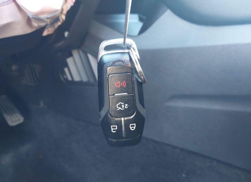 Photo 11 of 2016 Ford Edge SE (VIN 2FMPK3G90GBB83645)