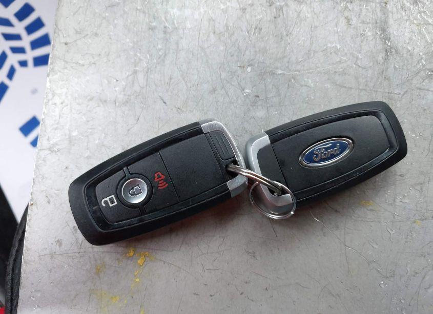 Photo 11 of 2017 Ford Edge SE (VIN 2FMPK3G90HBB30252)