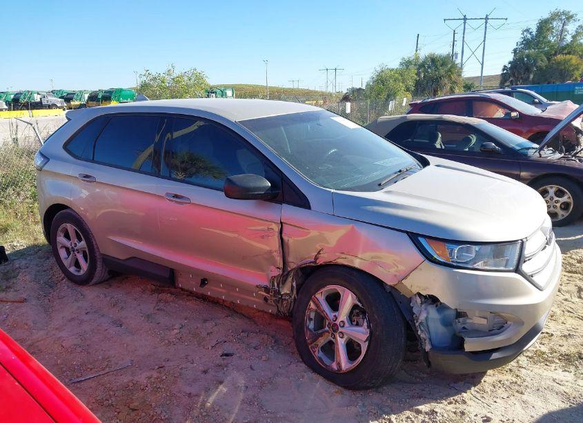 Photo 13 of 2018 Ford Edge SE (VIN 2FMPK3G90JBB20827)