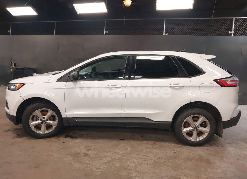 Photo 14 of 2019 Ford Edge SE (VIN 2FMPK3G92KBC40064)